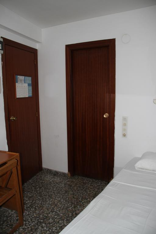 Hostal Mengual Gandia Pokój zdjęcie