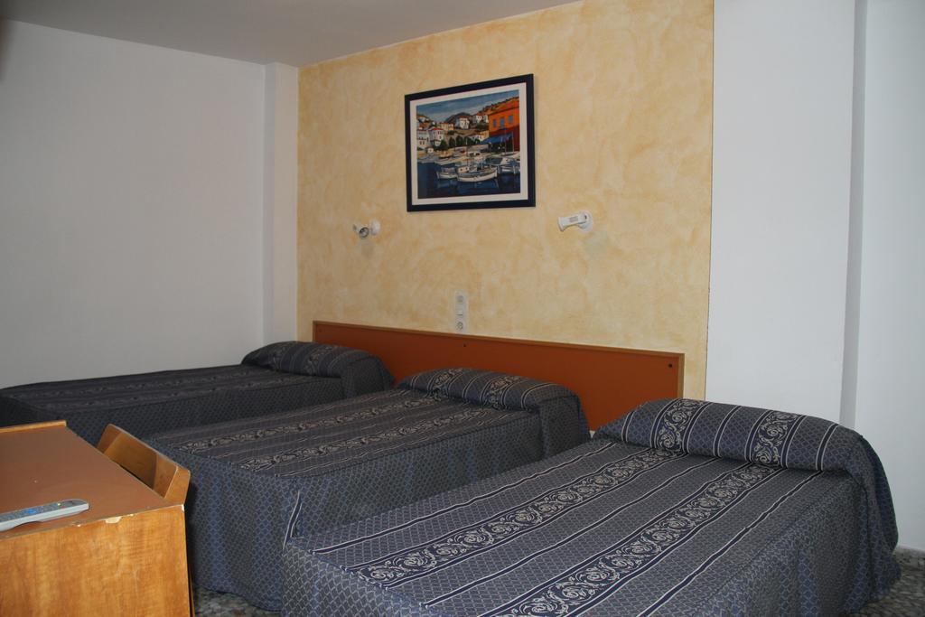 Hostal Mengual Gandia Zewnętrze zdjęcie