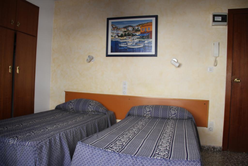 Hostal Mengual Gandia Pokój zdjęcie